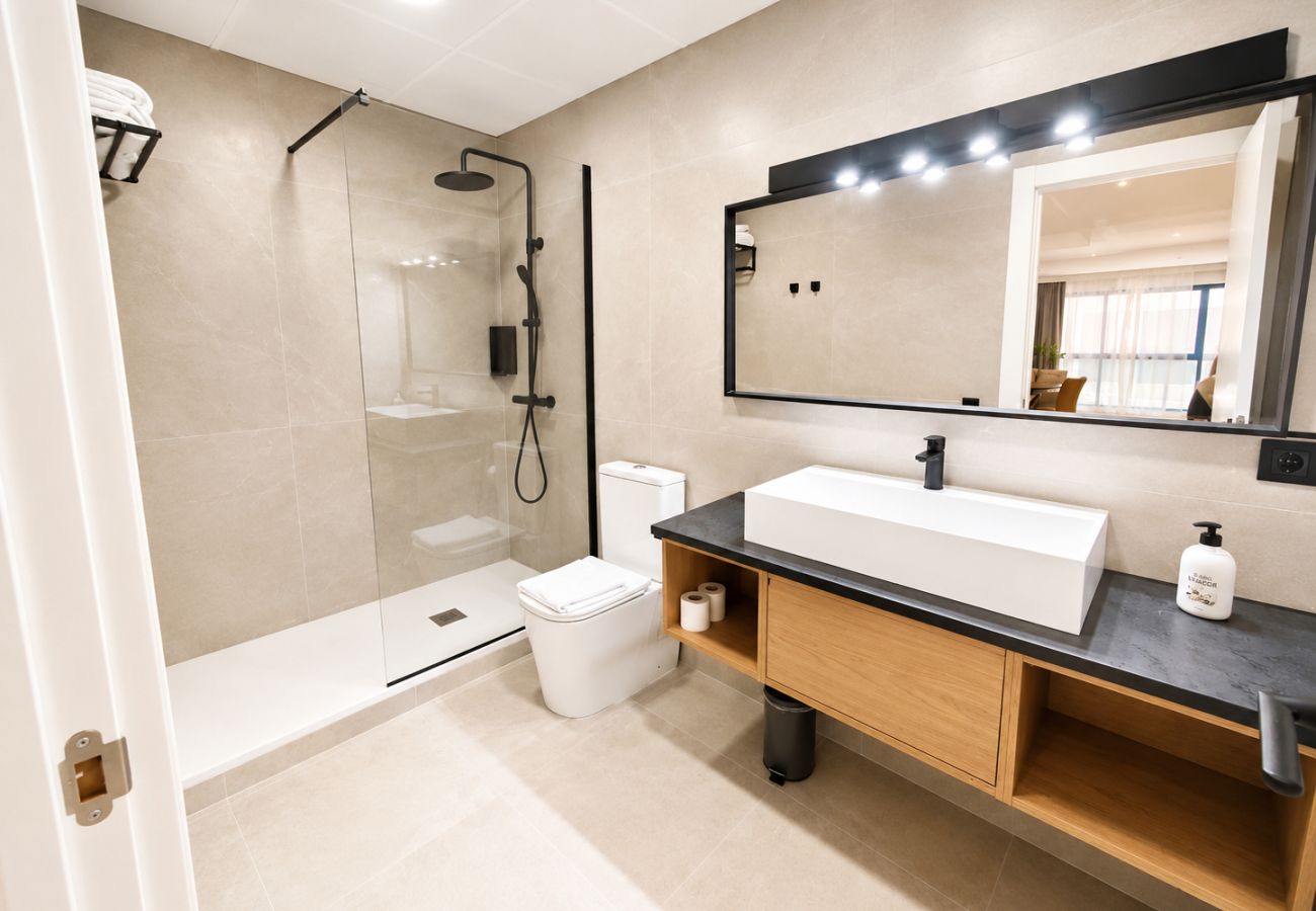 Alquiler por habitaciones en Vinaroz / Vinaros - AH Rentals - Smart Living.  Suite Deluxe
