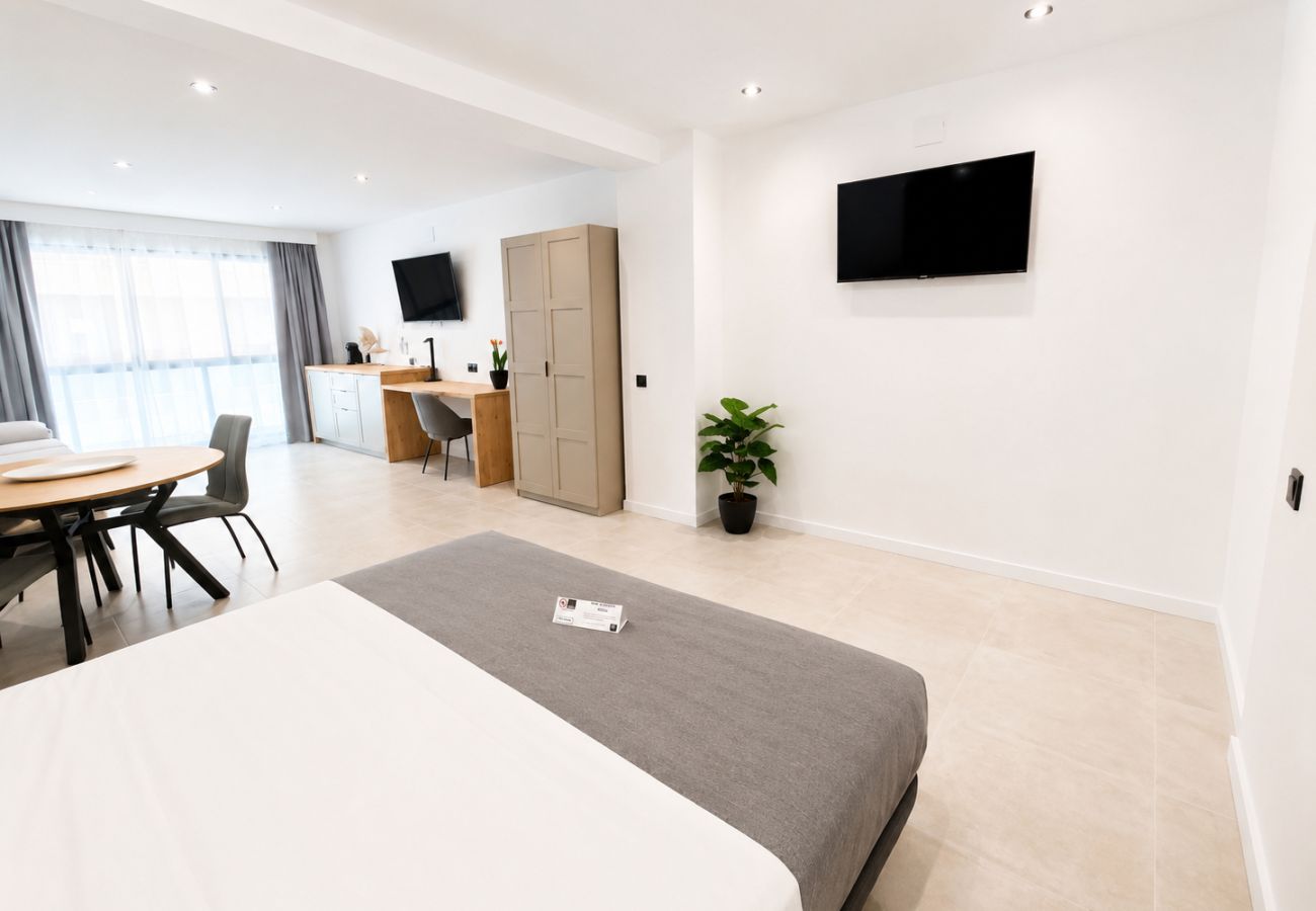 Alquiler por habitaciones en Vinaroz / Vinaros - AH Rentals - Smart Living.  Suite Deluxe