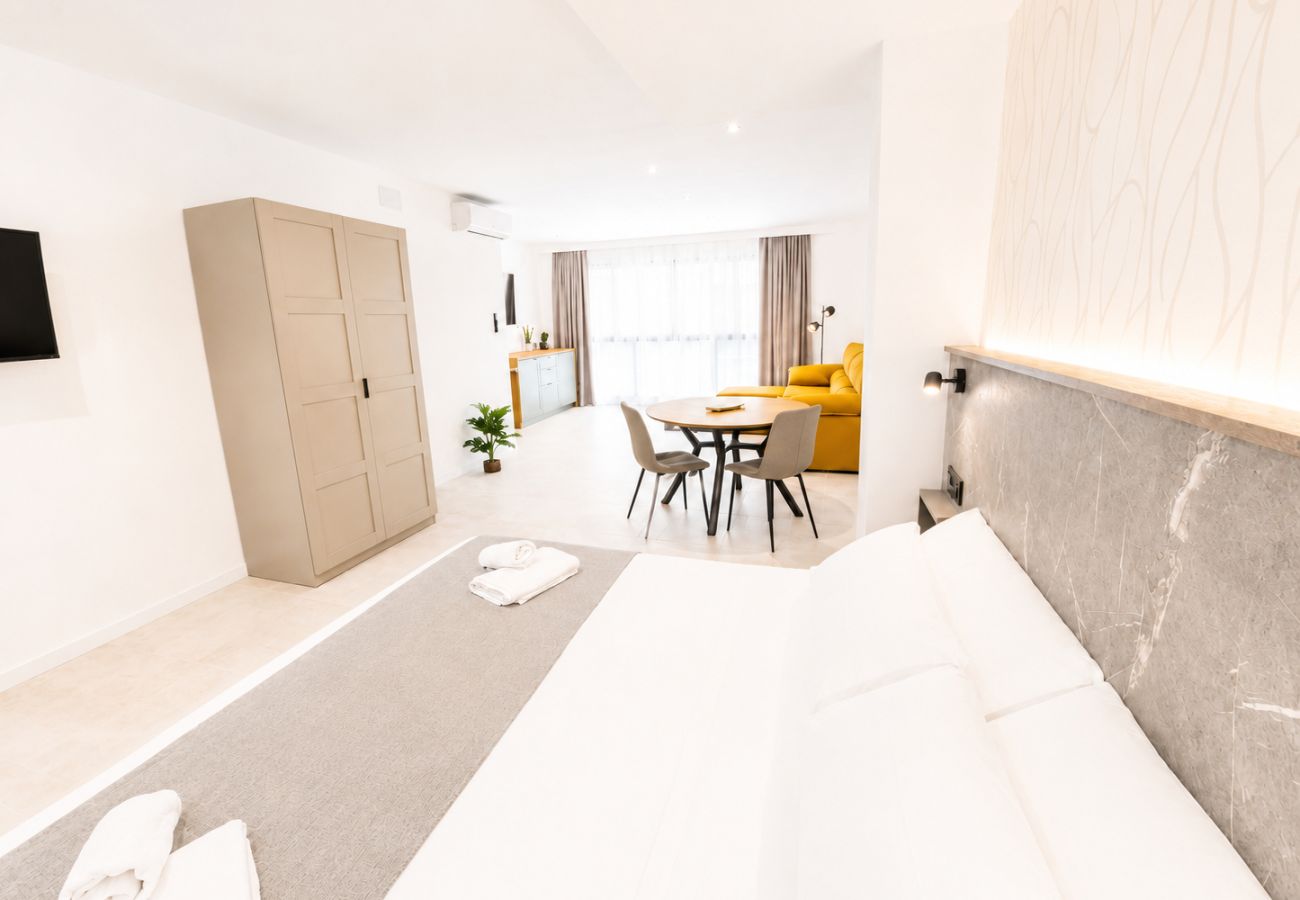 Alquiler por habitaciones en Vinaroz / Vinaros - AH Rentals - Smart Living.  Suite Deluxe