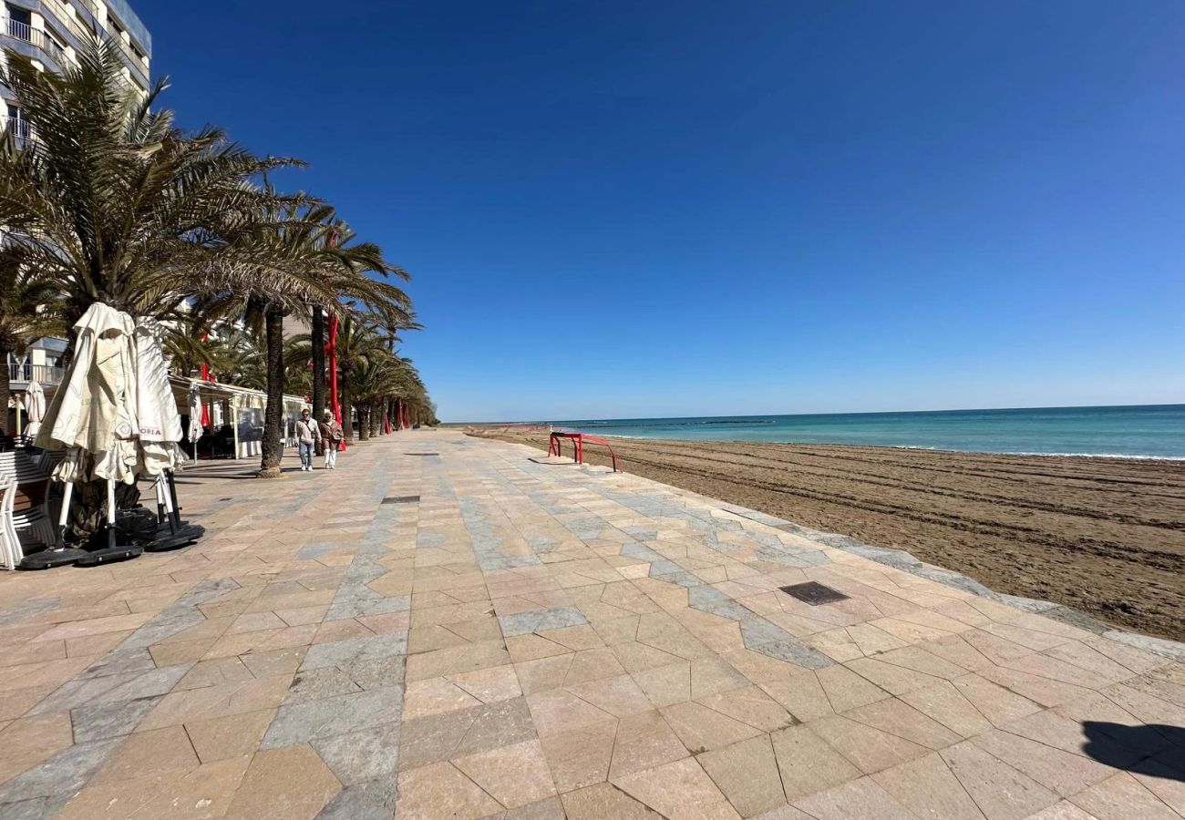 Alquiler por habitaciones en Vinaroz / Vinaros - AH Rentals - Smart Living.. Suite Familiar 2-3 personas