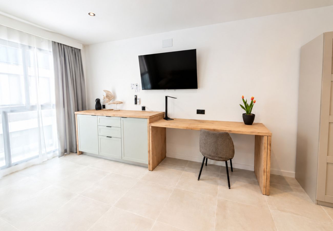 Rent by room in Vinaroz / Vinaros - AH Rentals - Smart Living. Suite Deluxe