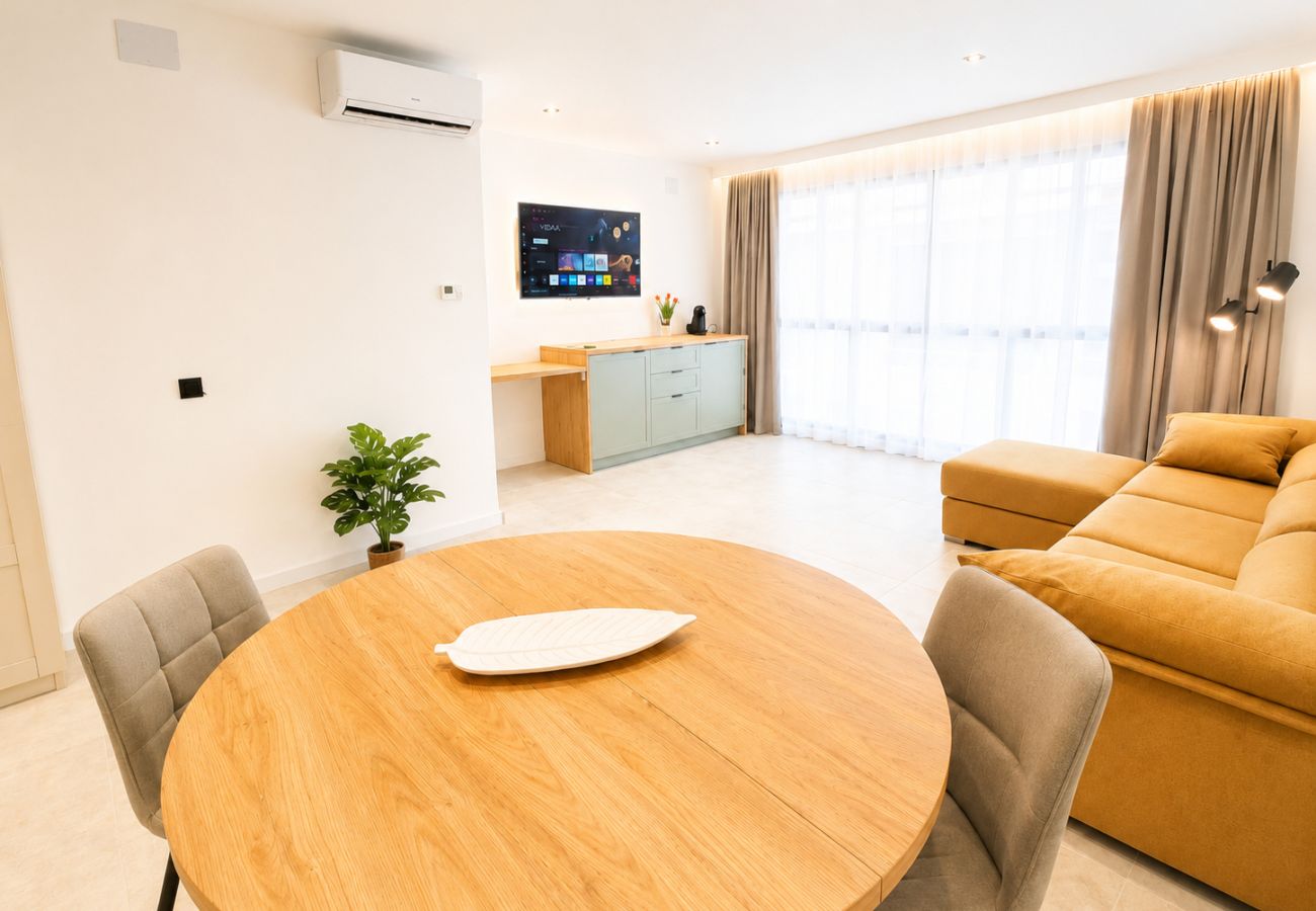 Rent by room in Vinaroz / Vinaros - AH Rentals - Smart Living. Suite Deluxe